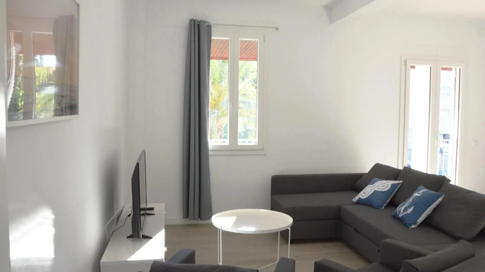 公寓 Apartamentos En Primera Linea De Mar 萨洛
