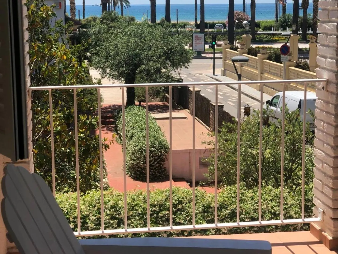 Apartamentos En Primera Linea De Mar Salou Apartment
